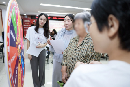 “新时代·新基金·新价值”|泓德基金：公募机构精准滴灌，走进海淀区红联村社区，筑牢金融安全防线
